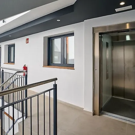 Apartament Tr3sor 11 *